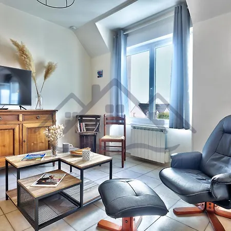 Appartement Localise - C02 - Vue - Balcon - Juste A Cote - Centre Et Port A Pied - Wifi Inclus - Draps Inclus - Animaux Bienvenus *