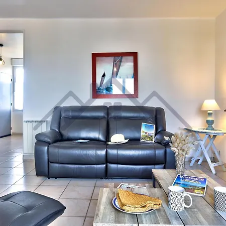 Localise - C02 - Vue - Balcon - Juste A Cote - Centre Et Port A Pied - Wifi Inclus - Draps Inclus - Animaux Bienvenus Appartement