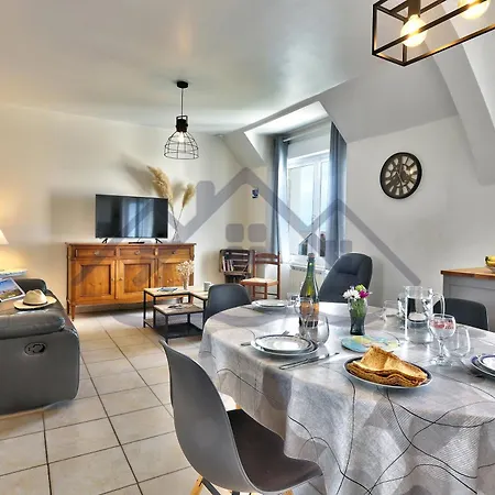 Appartement Localise - C02 - Vue - Balcon - Juste A Cote - Centre Et Port A Pied - Wifi Inclus - Draps Inclus - Animaux Bienvenus *